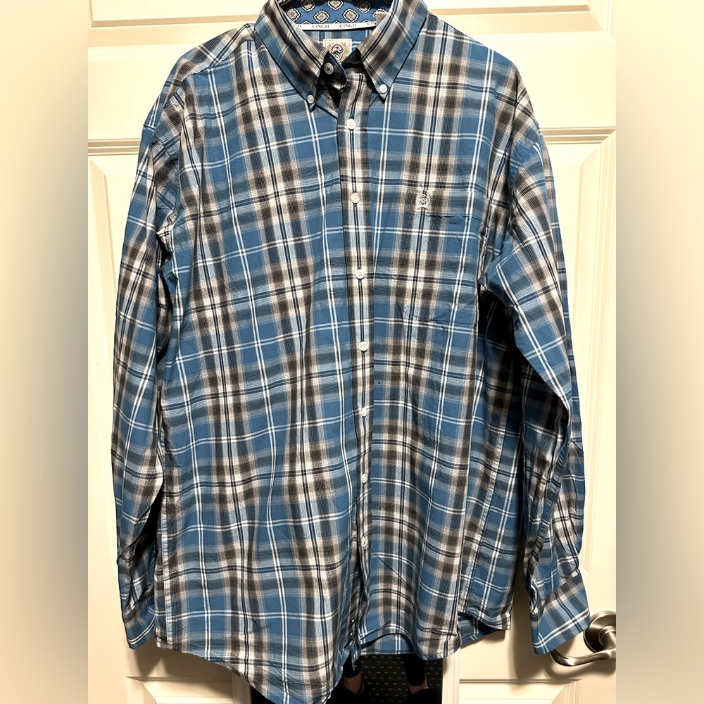 CINCH Button up Dress Shirt